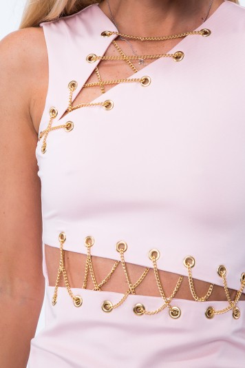 Sukienka ze złotymi łańcuszkami jasnoróżowa ZZ257